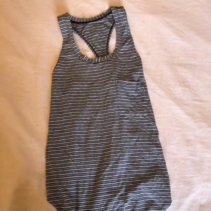Lululemon tank!